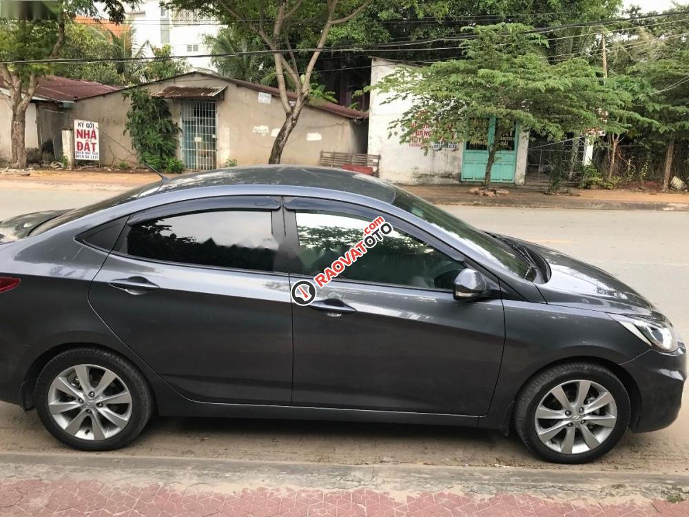 Cần bán Hyundai Accent 1.4 AT 2012, màu đen, nhập khẩu chính chủ-2