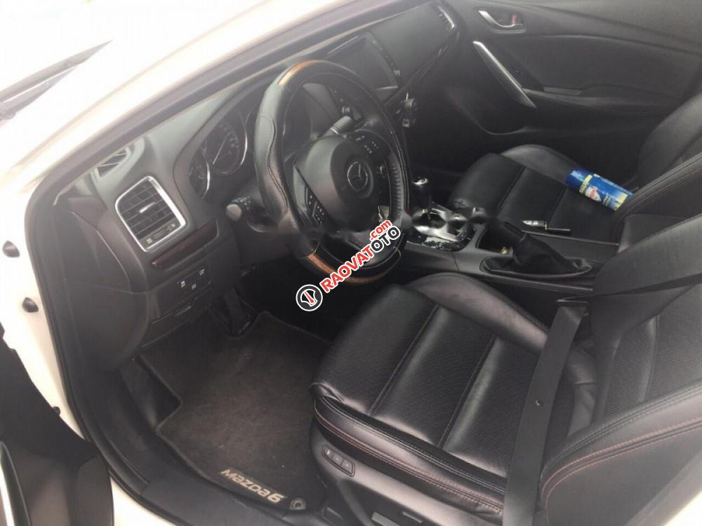 Bán ô tô Mazda 6 2.0 AT sản xuất 2015, màu trắng số tự động-0