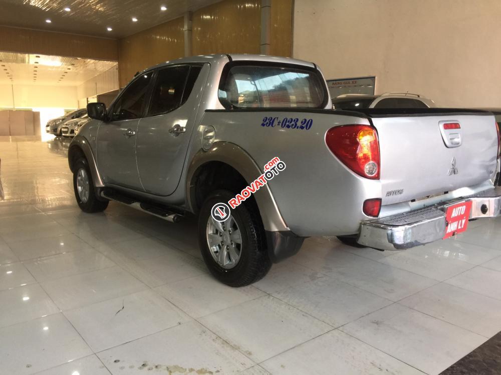 Bán Mitsubishi Triton 2.5MT đời 2007, màu bạc, nhập khẩu nguyên chiếc, giá 325tr-6