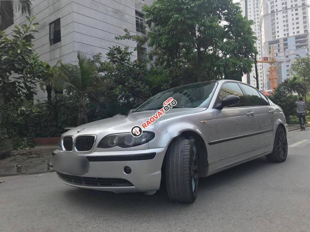 Cần bán xe BMW 3 Series 318i đời 2005, màu bạc số tự động, giá tốt-0