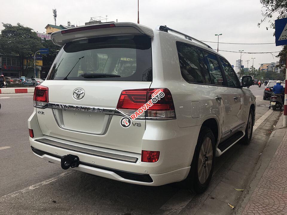 Cần bán gấp Toyota Land Cruiser VX-R sản xuất 2016 màu trắng, nội thất nâu siêu lướt-3