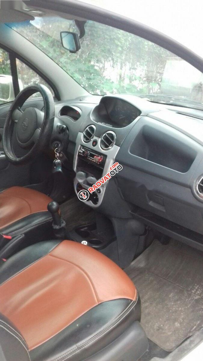 Bán Chevrolet Spark sản xuất 2011, màu trắng chính chủ, giá tốt-4