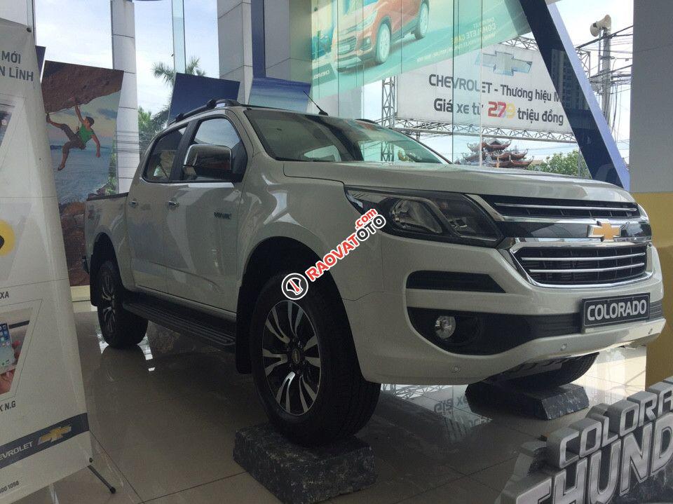 Xe bán tải Chevrolet Colorado 4x4 loại 2.8 AT, giảm giá bán 63 triệu còn 775 triệu-0