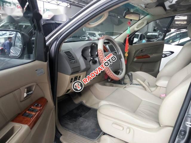 Bán Toyota Fortuner 2.7V đời 2010, màu xám -4