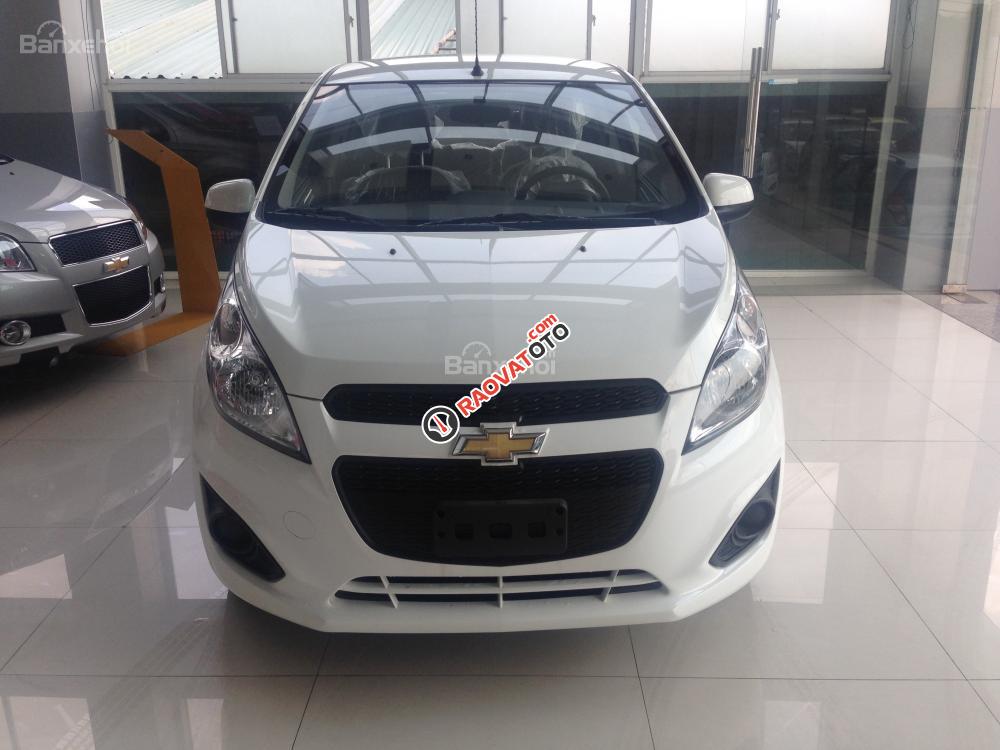 Chevrolet Spark Van Duo 1.2L màu trắng, chỉ cần 70 triệu lăn bánh, giao xe tận nhà, Nhung 0907148849-4