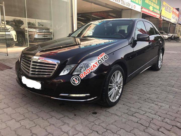 Cần bán Mercedes E300 2010, đăng kí 2011, xe lướt đẹp nhất thị trường-2