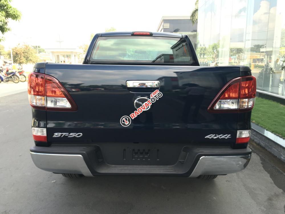 Đồng Nai bán xe Mazda BT-50 2.2 số sàn 4x4, giao xe ngay tại Mazda Biên Hòa. 0933805888 - 0938908198-2