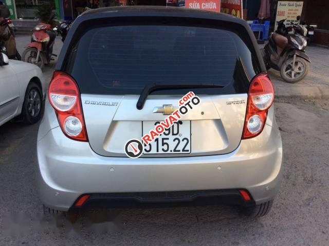 Chính chủ bán Chevrolet Spark Van đời 2017, màu bạc-4