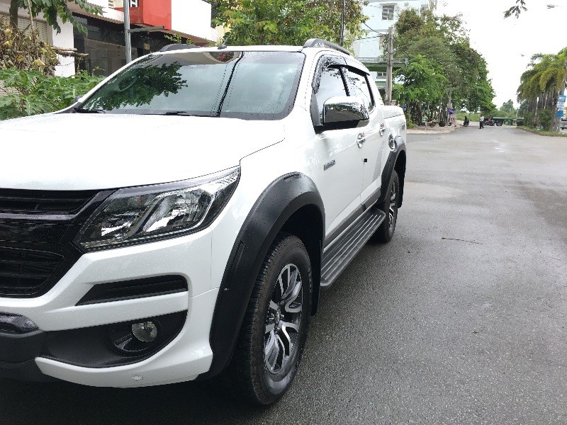 Cần bán Chevrolet Colorado đời 2017, màu trắng, nhập khẩu chính hãng, giá 809tr-0