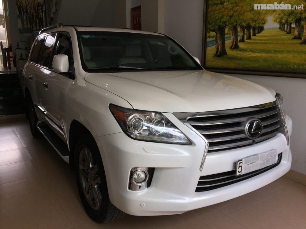 Cần bán lại xe Lexus LX 570 năm 2013, màu trắng, nhập khẩu nguyên chiếc, xe gia đình-0