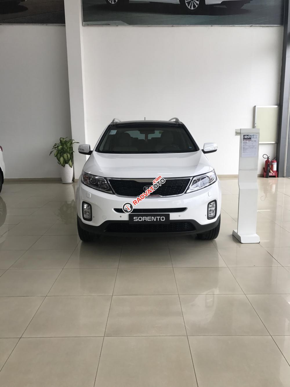 Cần bán xe Kia Sorento GAT năm 2017, màu trắng giá cạnh tranh-4