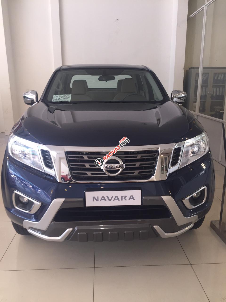 Xe bán tải Nissan Navara 2017, khuyến mãi lên đến 80tr, đưa trước 30tr giao xe-1