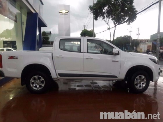 Bán ô tô Chevrolet Colorado đời 2017, màu trắng, nhập khẩu nguyên chiếc-3