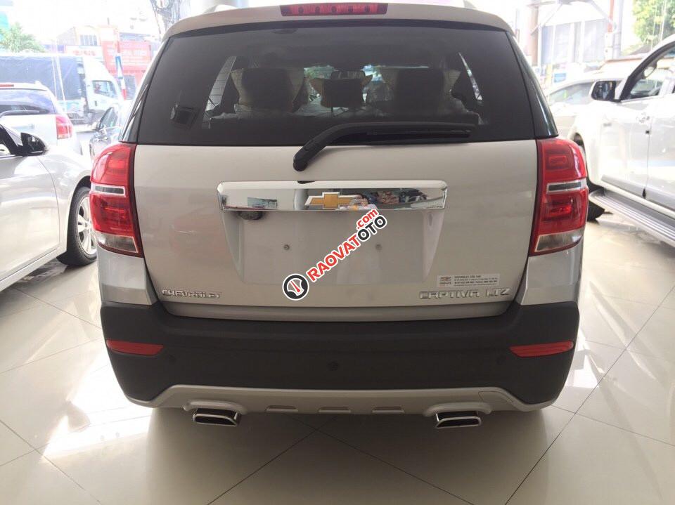 Bán xe Chevrolet Captiva Revv, 7 chỗ, màu bạc, ưu đãi giá tốt, LH: 0945.307.489 Huyền Chevrolet-3