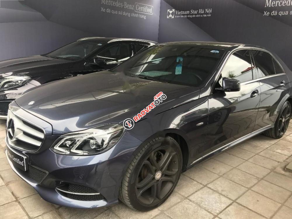 Cần bán lại xe Mercedes E200 Edition đời 2015, màu xanh-0