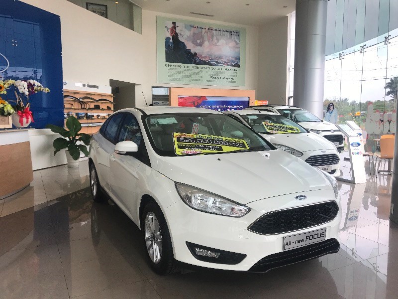 Bán ô tô Ford Focus Trend 1.5l Ecoboost đời 2017, màu trắng, nhập khẩu-3