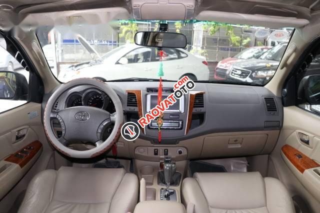 Bán Toyota Fortuner V 2.7AT 4WD 2010, màu xám -0