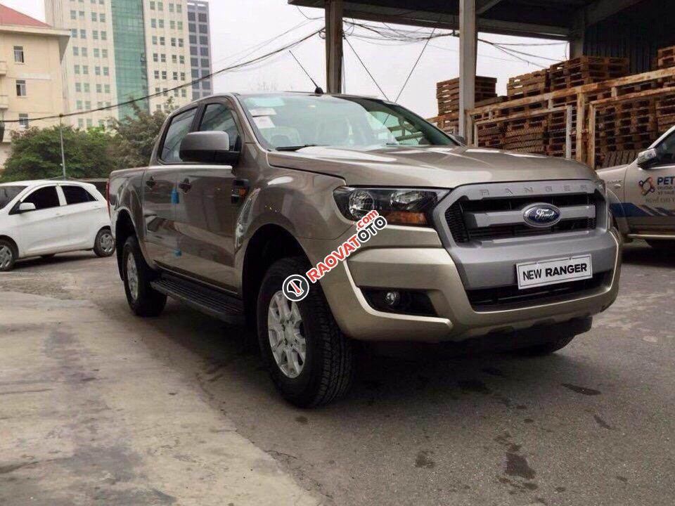 Chỉ với 200 triệu đồng sở hữu xe Ford Ranger XLS số sàn & tự động, xe mới bảo hành 3 năm hoặc 100,000 km-0