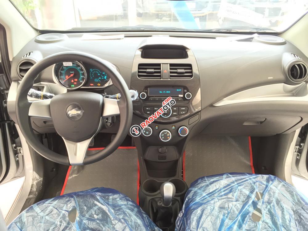 Chevrolet Spark LS 1.2L màu bạc, mua xe trả góp, lãi suất ưu đãi- LH: 090.102.7102 Huyền Chevrolet-5