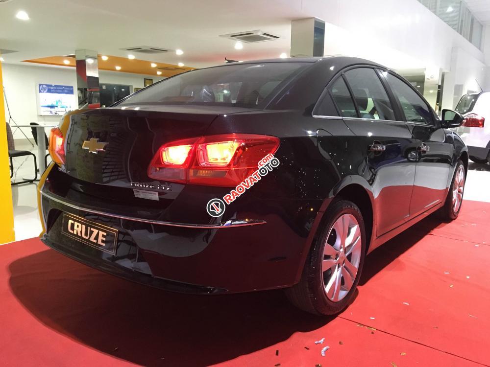 Bán Chevrolet Cruze 2017 số tự động vay 100% giá trị xe, trả trước 90tr, LH ngay để được tư vấn-3