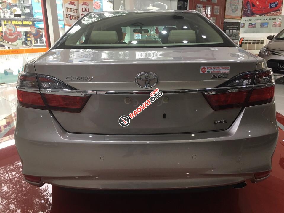 Bán Toyota Camry 2.0E giá cạnh tranh, tặng phụ kiện chính hãng, hỗ trợ trả góp 95% giá trị xe-1