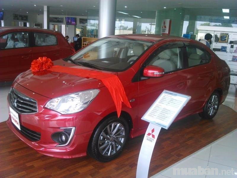 Cần bán xe Mitsubishi Attrage đời 2016, màu đỏ, nhập khẩu nguyên chiếc-0