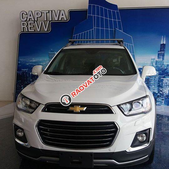 Cần bán Chevrolet Captiva 2017, màu trắng giá cạnh tranh-2