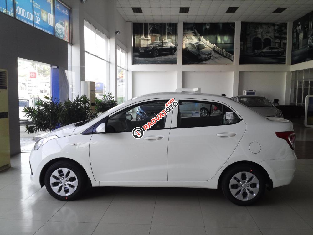 Bán xe Hyundai Grand i10 Sedan 2018, màu trắng, hỗ trợ trả góp 90% giá trị xe, hỗ trợ chạy Grab, liên hệ: 0911.377.773-2