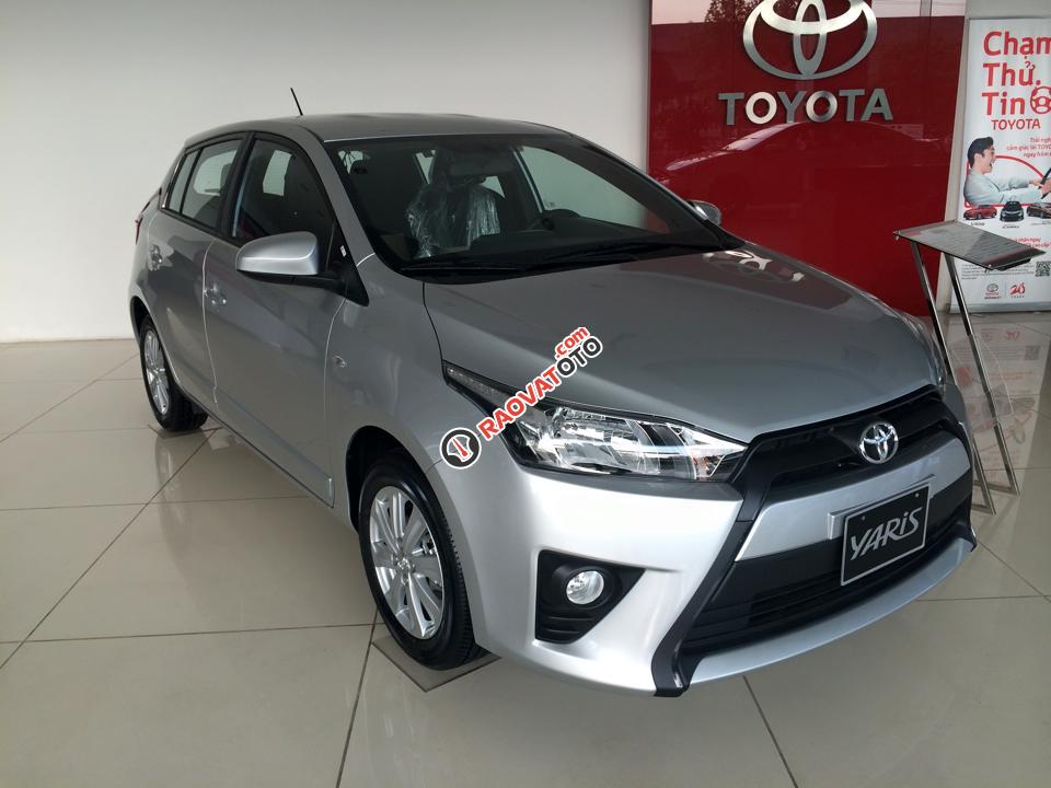 Toyota Mỹ Đình - Toyota Yaris 2017, khuyến mại cực tốt, hỗ trợ làm Uber và Grab, LH: 0976112268-7