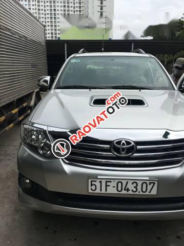 Bán Toyota Fortuner đời 2013, màu bạc -2