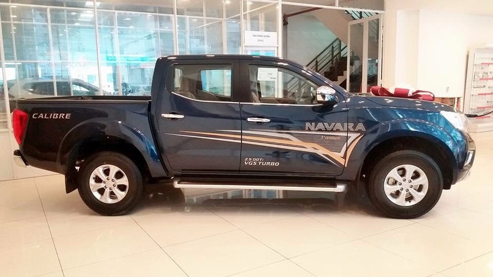 Bán xe Nissan Navara đời 2017, màu xanh lam, nhập khẩu-6