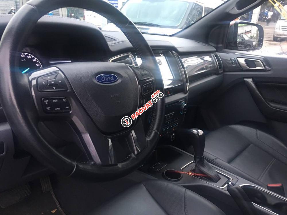Bán xe Ford Everest đời 2016 AT, 2.2L, màu đỏ, xe nhập, 1 tỷ 65tr, BH đến 12/2019-1