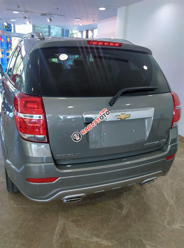 Chevrolet Captiva Revv, trả trước tối thiểu 10%, giao xe tận nhà, nhiều gói phụ kiện hấp dẫn, Nhung 0975768960-4