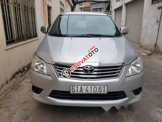 Bán xe Toyota Innova năm 2012, màu bạc  -0