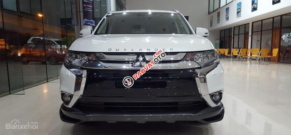 Bán xe Outlander, nhập khẩu từ Nhật, ưu đãi mùa hè đến 150 triệu, cho vay 80% - LH: 0905.91.01.99-2