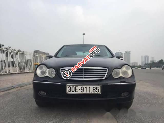 Chính chủ bán Mercedes C240 đời 2004, màu đen-0