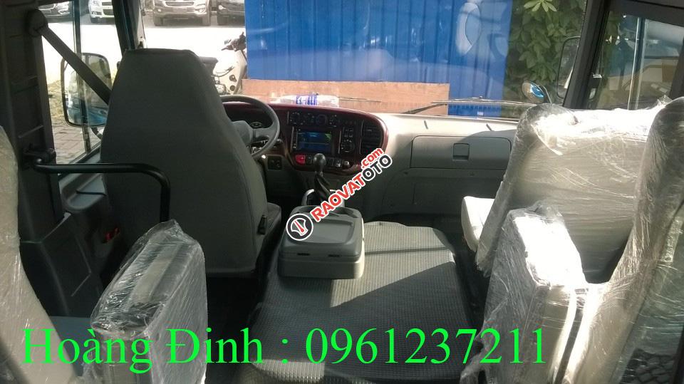 Hyundai County thân dài Tracomeco Limousine call: 0975935011-7