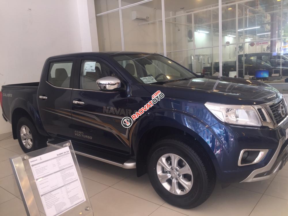 Xe bán tải Nissan Navara 2017, khuyến mãi lên đến 80tr, đưa trước 30tr giao xe-2