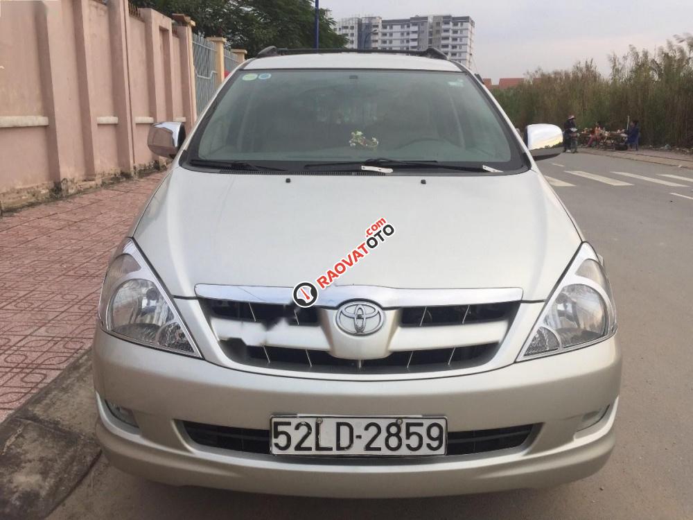 Bán Toyota Innova G đời 2008, màu bạc xe gia đình, 390tr-1