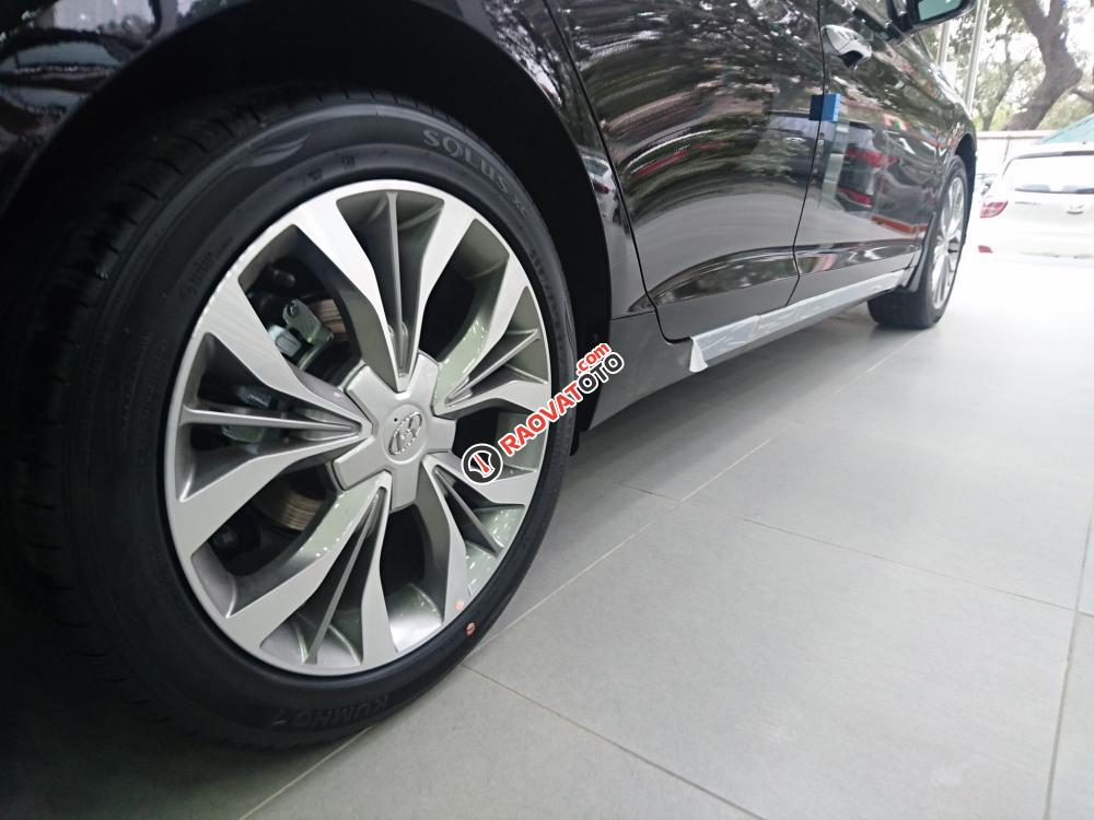Hyundai Sonata sản xuất 2017 màu đen nhập khẩu nguyên chiếc Hàn Quốc, hỗ trợ trả góp lên đến 90% -.LH: 0904675566-0