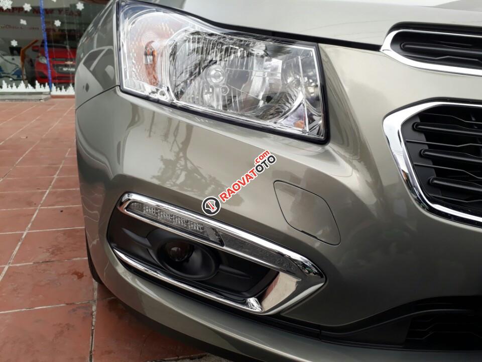 Bán ô tô Chevrolet Cruze LT năm 2017, màu xám (ghi), giảm 50 triệu-5