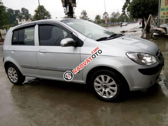 Bán xe Hyundai Getz đời 2010, màu bạc, nhập khẩu nguyên chiếc, giá chỉ 215 triệu-1