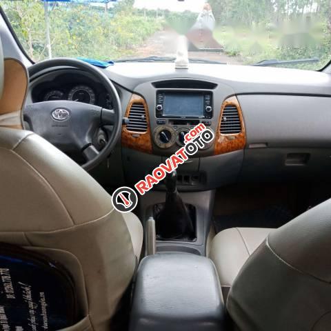 Bán Toyota Innova đời 2007, màu bạc-5