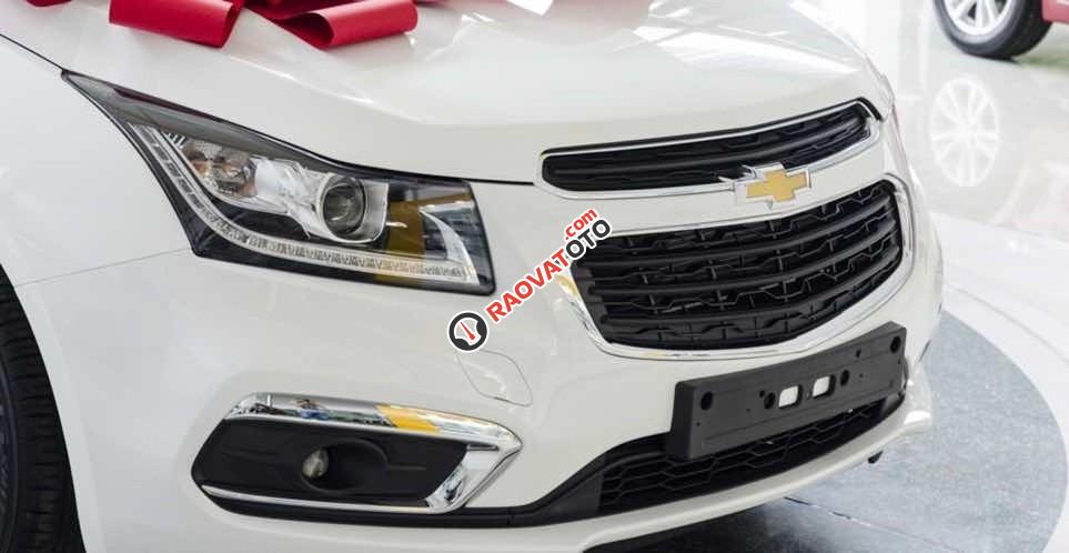 Chevrolet Cruze LTZ 1.8L màu trắng 5 chỗ, mua xe trả góp, hồ sơ nhanh chóng- LH: 090.102.7102 Huyền Chevrolet-2