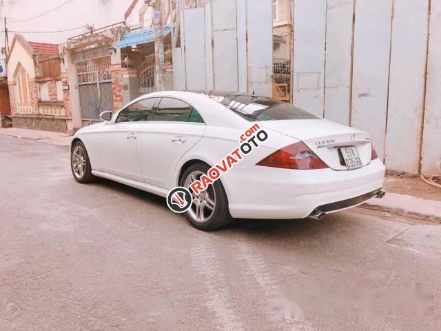 Bán xe Mercedes CLS 500 đời 2006, màu trắng, nhập khẩu  -1