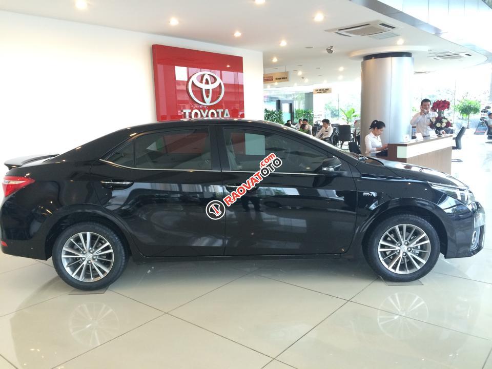 Toyota Mỹ Đình đang bán Sedan Toyota Corolla Altis 1.8 G AT đời 2017, màu đen, giá 700tr-8