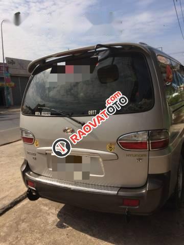 Cần bán xe Hyundai Starex đời 2007, màu bạc-2