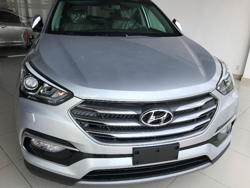 Cần bán Hyundai Santa Fe đời 2017, màu trắng, nhập khẩu nguyên chiếc-8