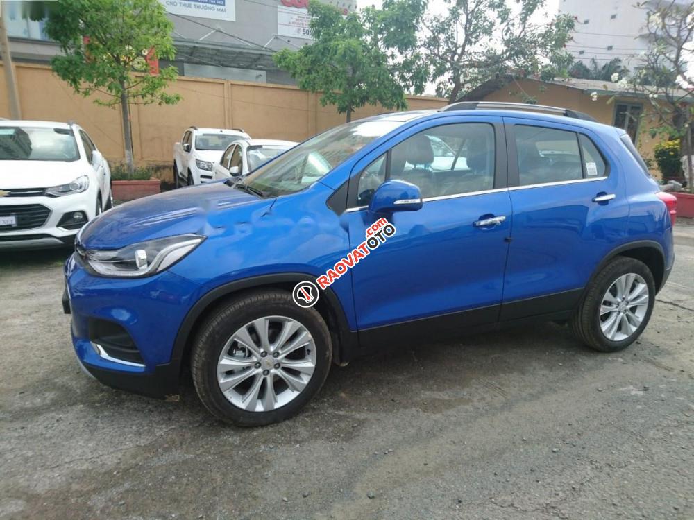 Bán ô tô Chevrolet Trax 1.4 LT đời 2017, màu xanh lam, xe nhập, giá 679tr-0