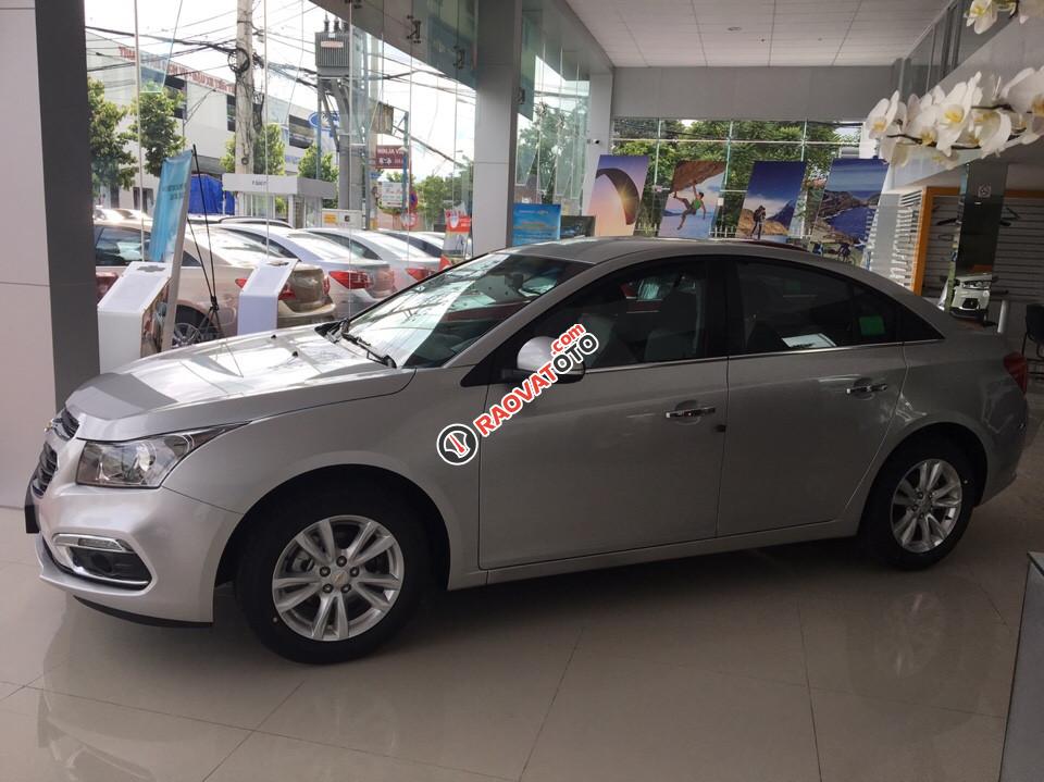 Bán Chevrolet Cruze 2018 số sàn, chạy grab uber, hỗ trợ vay 100%, giảm ngay 40tr tháng 3. LH: 09.386.33.586-4